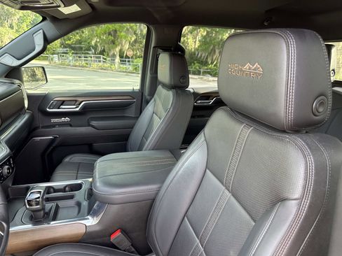 Used 2024 Chevrolet Silverado 1500 High Country w/ Technology Package image 20