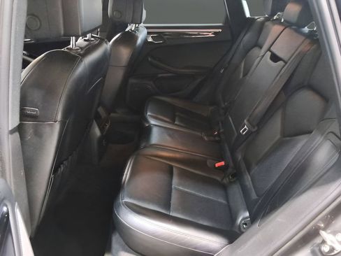 Used 2015 Porsche Macan S AWD/4WD image 31