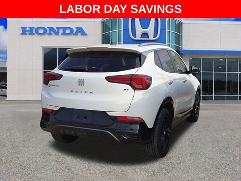 Used 2024 Buick Encore GX Sport Touring AWD/4WD image 2