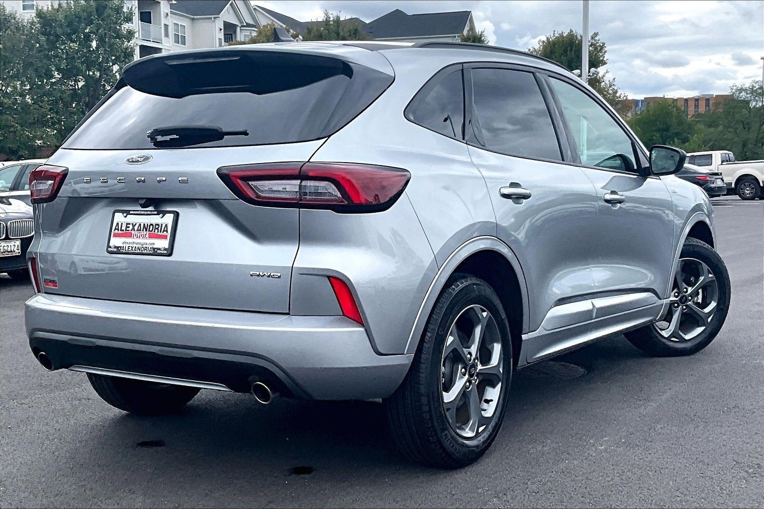 Used 2024 Ford Escape ST-Line AWD/4WD image 11