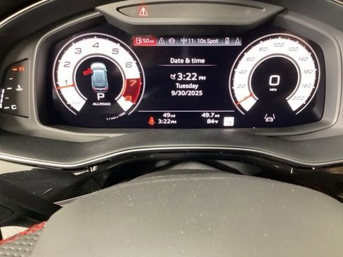 New 2025 Audi RS Q8 performance image 31