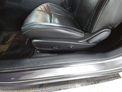 Used 2016 Dodge Challenger SRT Hellcat image 21