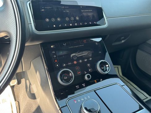 Used 2019 Land Rover Range Rover Velar R-Dynamic SE AWD/4WD image 19