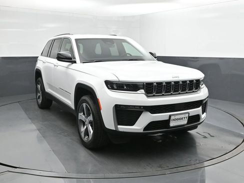 New 2026 Jeep Grand Cherokee Limited image 22