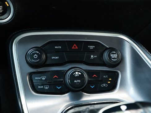 Used 2021 Dodge Challenger SXT RWD image 18