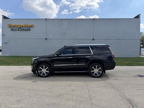 Used 2018 Cadillac Escalade Premium Luxury AWD/4WD image 4