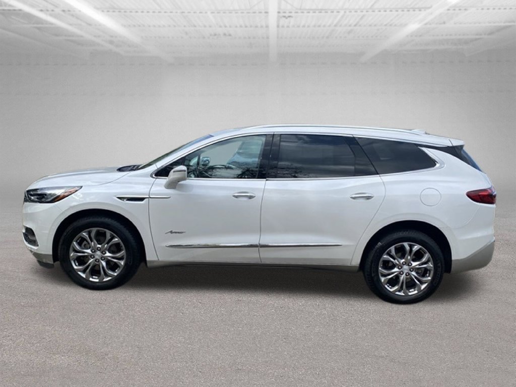 Used 2018 Buick Enclave Avenir w/ Avenir Technology Package AWD/4WD image 2