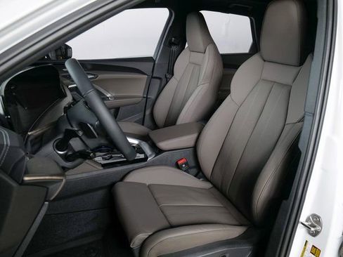 New 2025 Audi Q5 Premium Plus image 9