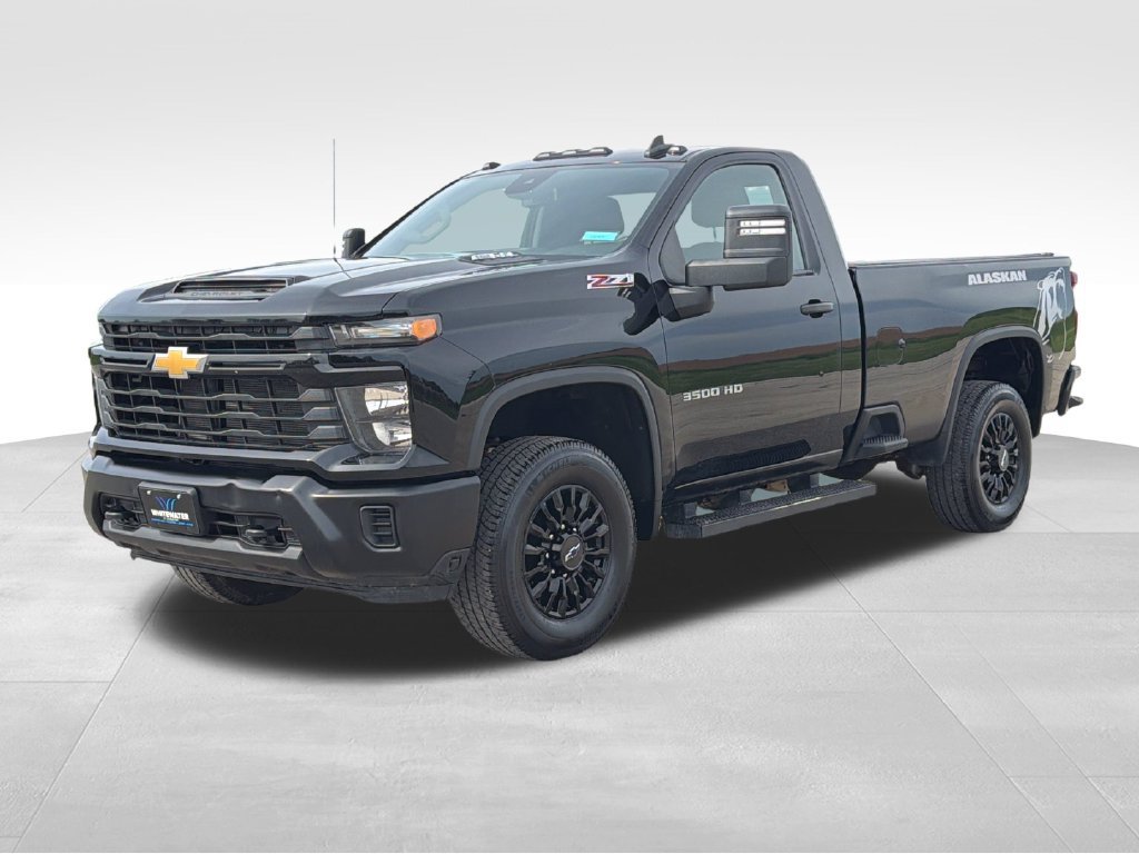 Used 2024 Chevrolet Silverado 3500 W/T AWD/4WD image 2
