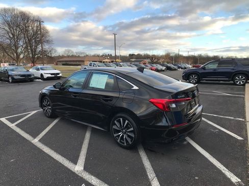 Certified 2024 Honda Civic EX image 8