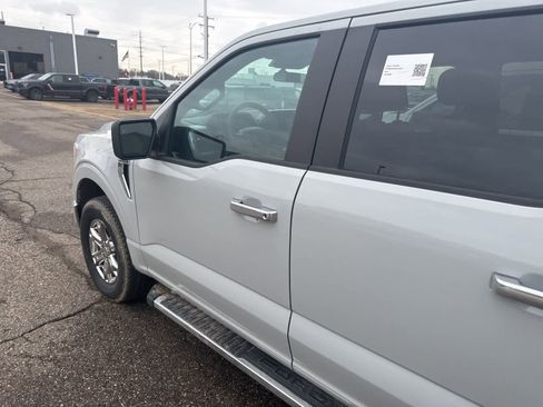 Used 2023 Ford F150 XLT w/ XTR Package image 3