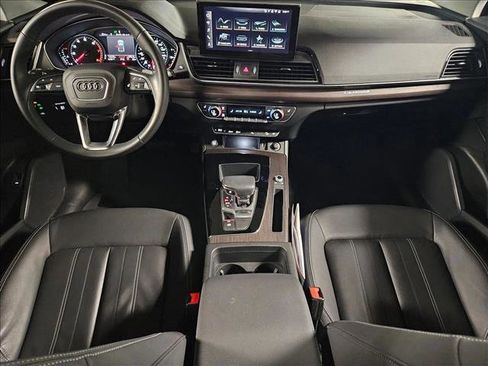 Used 2022 Audi Q5 2.0T Premium w/ Convenience Package AWD/4WD image 17
