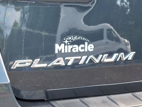 Used 2022 Ford Explorer Platinum w/ Equipment Group 601A AWD/4WD image 29