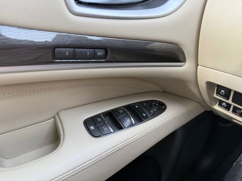 Used 2019 INFINITI QX60 Luxe w/ Essential Package image 30