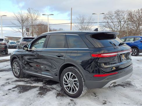 Used 2022 Lincoln Corsair AWD w/ Equipment Group 101A image 9