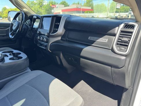 Used 2020 RAM 2500 Big Horn w/ Level 1 Equipment Group AWD/4WD image 11