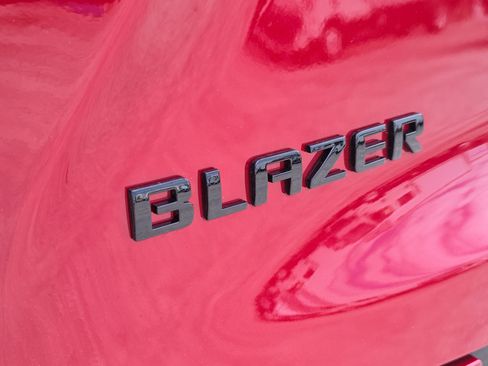 Used 2024 Chevrolet Blazer RS w/ Driver Confidence II Package FWD image 10