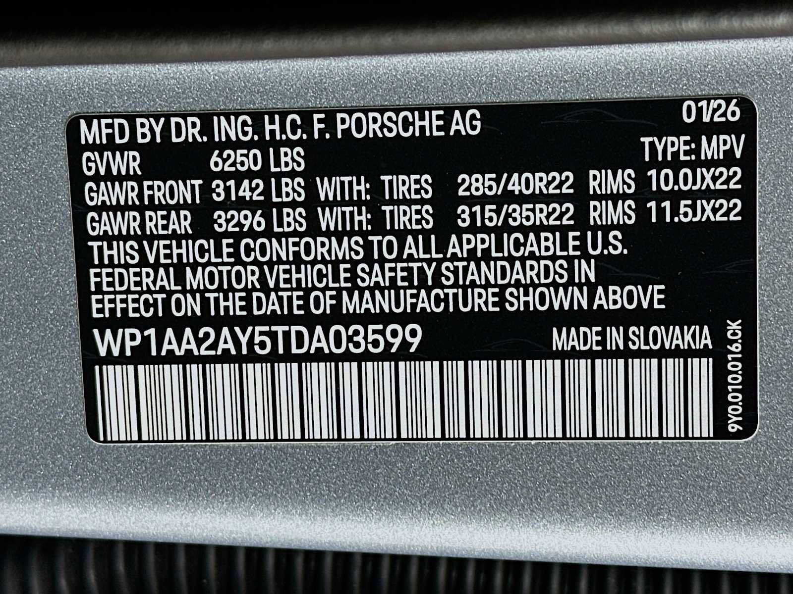 Used 2026 Porsche Cayenne AWD/4WD image 32