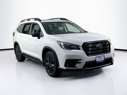 Used 2022 Subaru Ascent Onyx Edition image 3