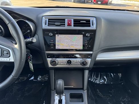 Used 2017 Subaru Legacy 2.5i Premium image 2