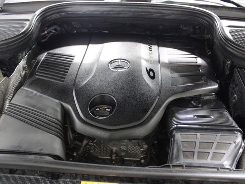 Used 2020 Mercedes-Benz GLS 450 4MATIC w/ Convenience Package image 46