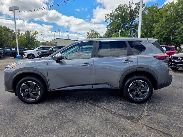 Used 2025 Nissan Rogue SV AWD/4WD image 7