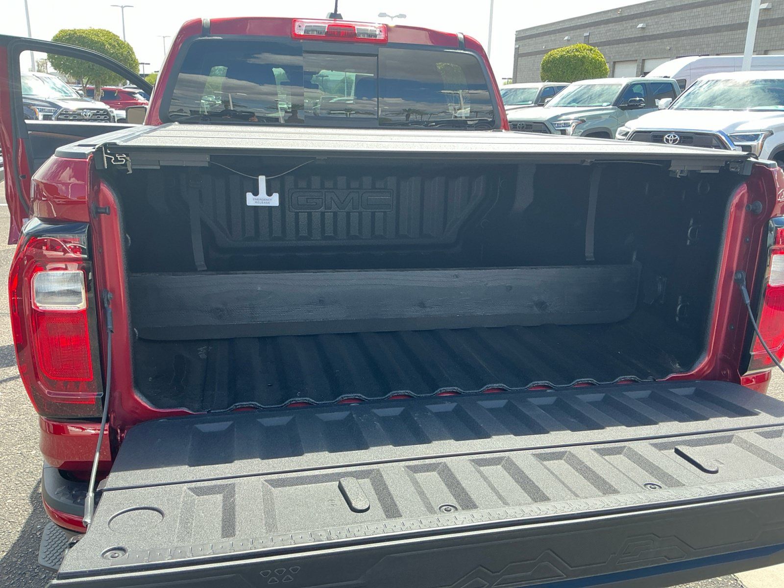 Used 2026 GMC Canyon Denali AWD/4WD image 23