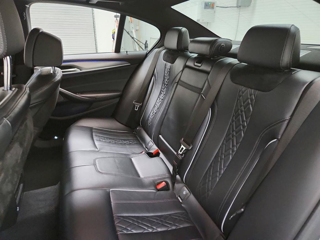 Used 2020 BMW M550i xDrive AWD/4WD image 25