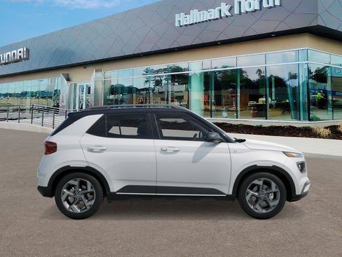 New 2026 Hyundai Venue SEL FWD image 7