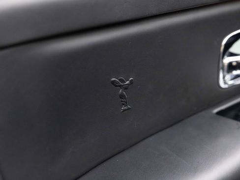 Certified 2019 Rolls-Royce Cullinan image 26