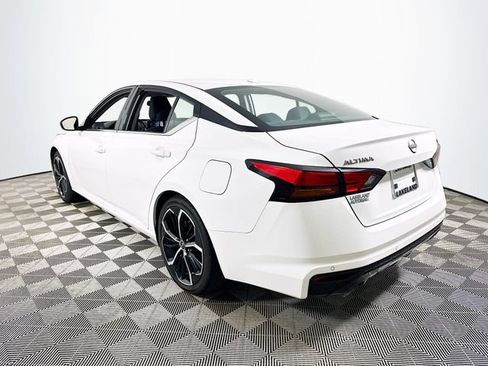 Used 2024 Nissan Altima 2.5 SR FWD image 5