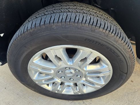 Used 2011 Ford F150 Platinum image 14