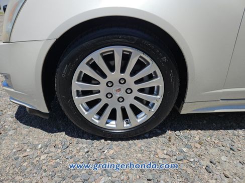 Used 2011 Cadillac CTS Performance RWD image 10