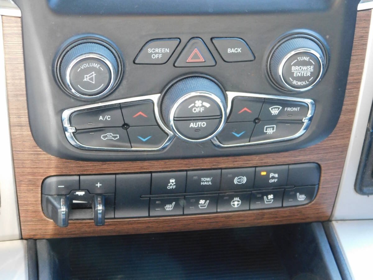 Used 2015 RAM 2500 Laramie w/ Protection Group AWD/4WD image 15