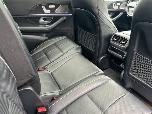 Used 2022 Mercedes-Benz GLS 450 4MATIC image 20