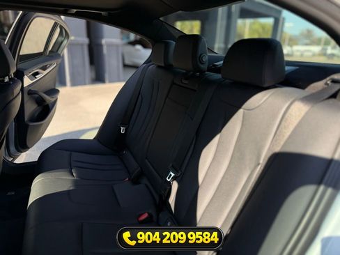 Used 2018 BMW 530e w/ Premium Package 2 RWD image 27