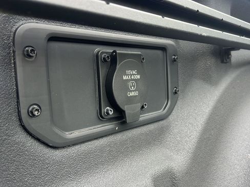 Used 2025 RAM 1500 Big Horn AWD/4WD image 11
