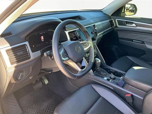 Used 2022 Volkswagen Atlas SE image 13
