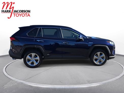 Used 2021 Toyota RAV4 Limited image 7