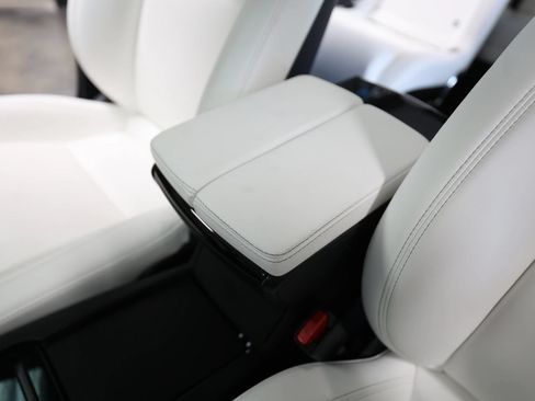 Used 2020 Tesla Model X AWD/4WD image 35