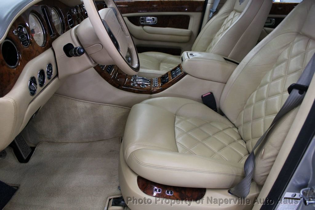 Used 2004 Bentley Arnage T RWD image 19