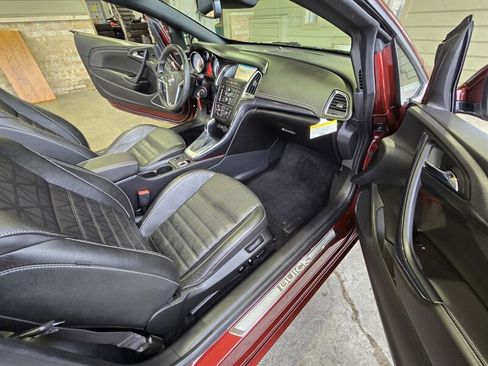 Used 2019 Buick Cascada Premium FWD image 27
