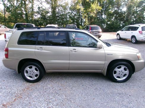 Used 2004 Toyota Highlander 4WD V6 image 9