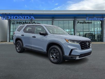 Certified 2025 Honda Pilot TrailSport