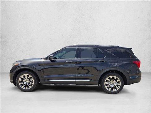 New 2026 Ford Explorer Platinum RWD image 5