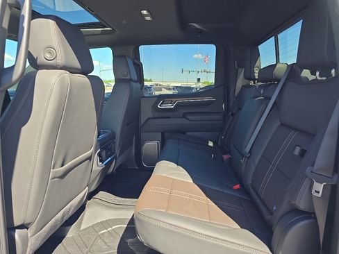 New 2026 Chevrolet Silverado 1500 High Country AWD/4WD image 21