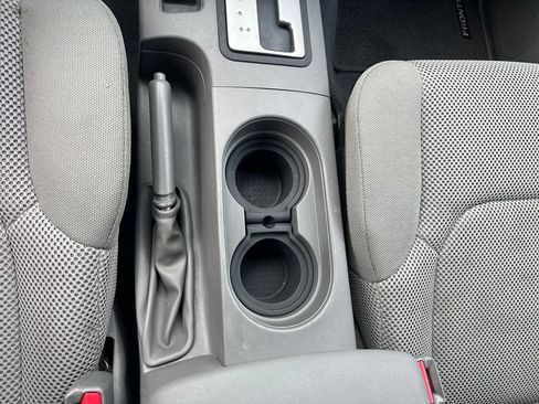 Used 2019 Nissan Frontier SV AWD/4WD image 17