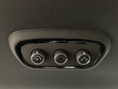 Used 2022 Dodge Durango GT image 18