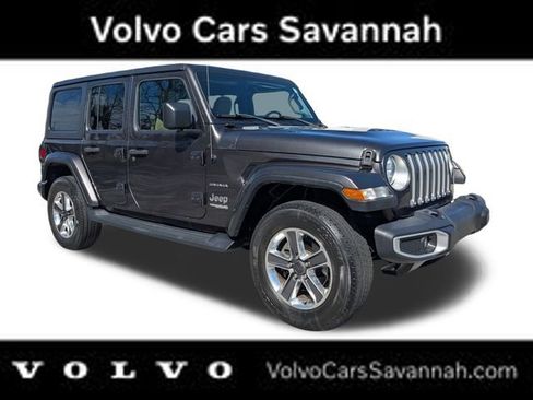 Used 2020 Jeep Wrangler Unlimited Sahara image 2