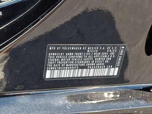 Certified 2025 Volkswagen Jetta Sport FWD image 27